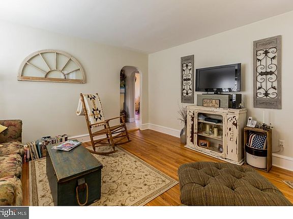 5th image of 193 Highland Ave