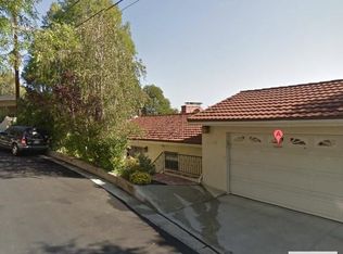 3945 Sumac Dr, Sherman Oaks, CA 91403