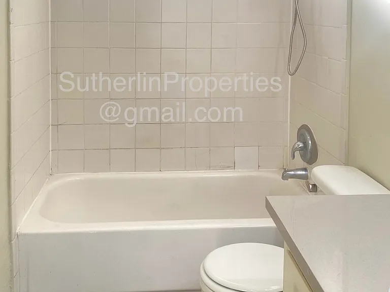 5649 N Myrtle Ave — Photo 11