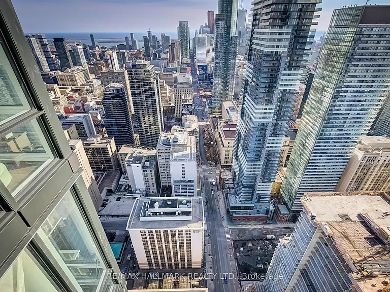 501 Yonge St #5212 — Photo 25