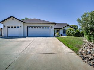 4090 Cambria Dr, Redding, CA 96002