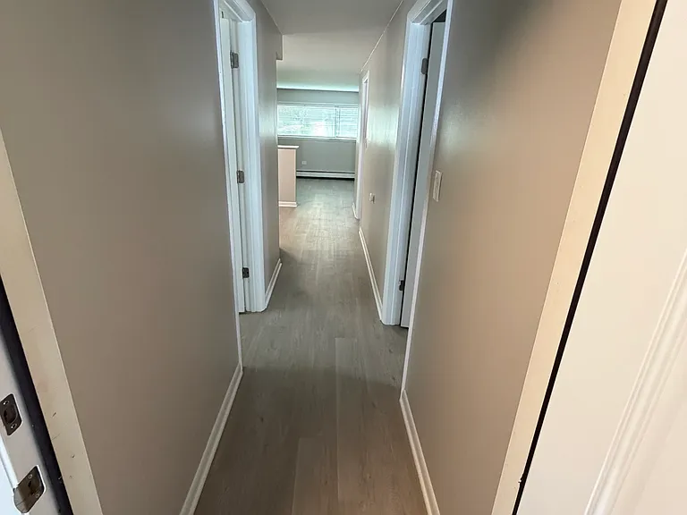 1011 S 11th Ave — Photo 10