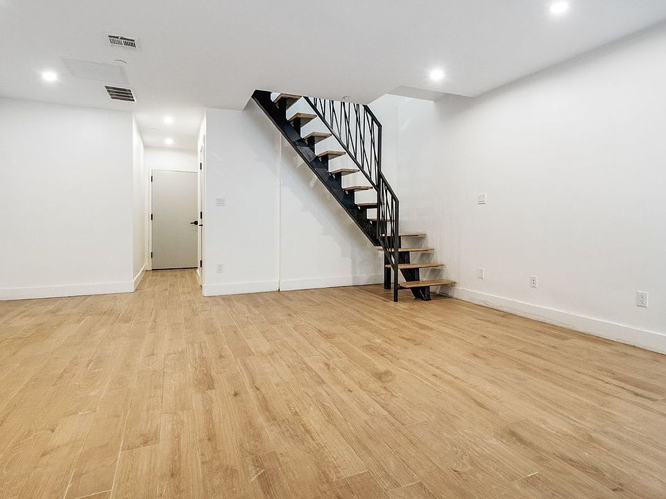 1st image of 920 Myrtle Ave #F1a