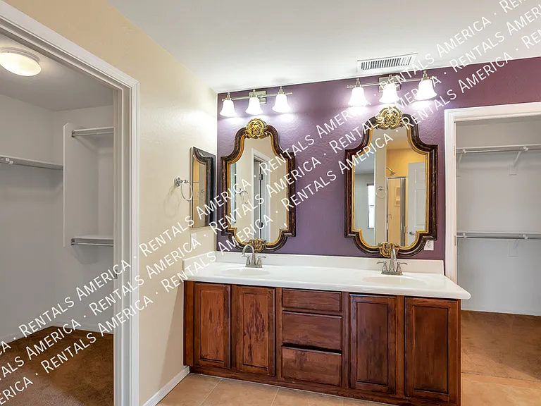 15813 N Dante Dr — Photo 9