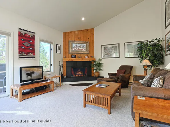 3883 S Lake Creek Dr Unit 1, Wilson, WY 83014