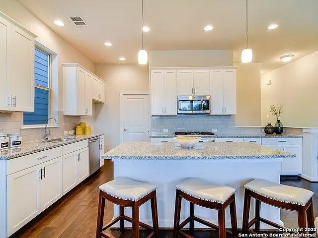 3831 Harry Wurzbach Rd #6 — Photo 7