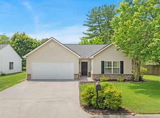 2358 Slate Valley Ln, Knoxville, TN 37923