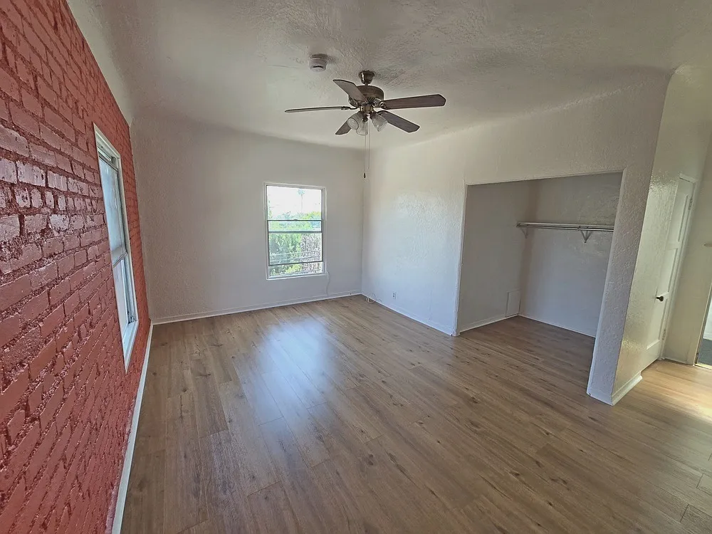 Studio, 400 sqft, $1,700 — Photo 4