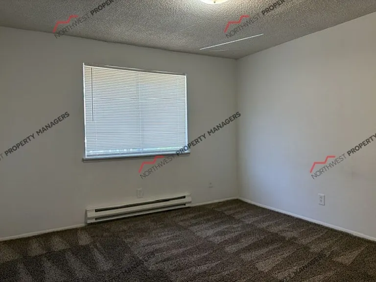 1101 Woodland Ave — Photo 12