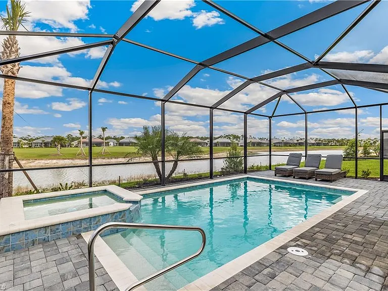 15907 Sugar Hill Dr #15907 — Photo 3