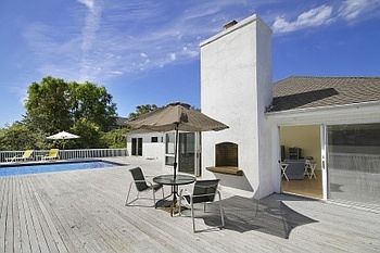3rd image of 12 Meadow Ln