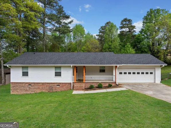 3451 Birchwood Trl, Snellville, GA 30078