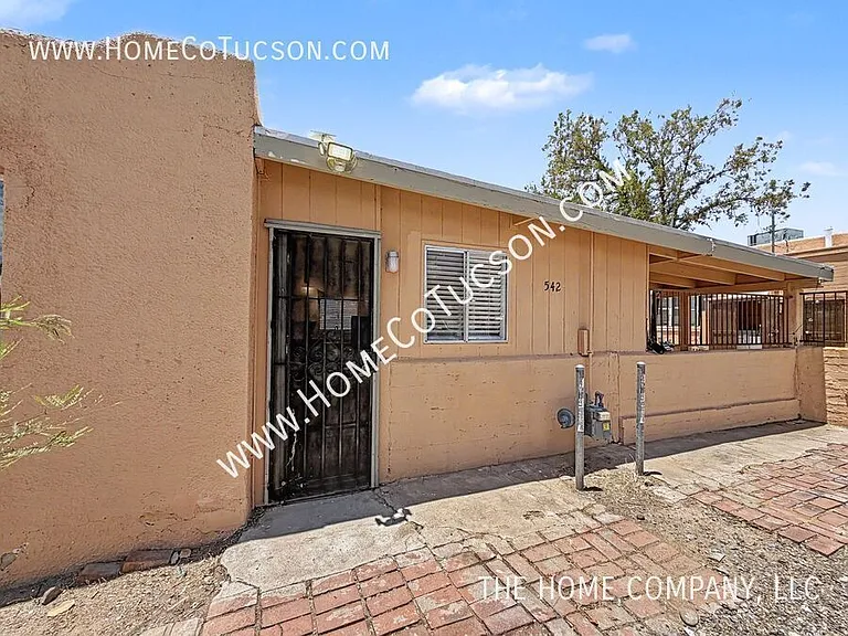 542 E Speedway Blvd — Photo 18