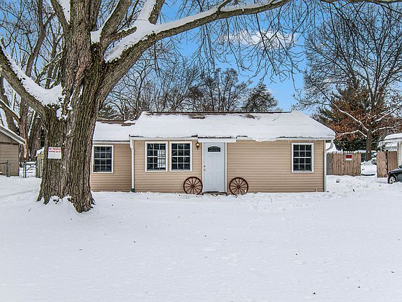 2nd image of 68068 Shirley Ln