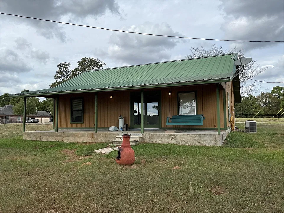 114 Shore Front Dr