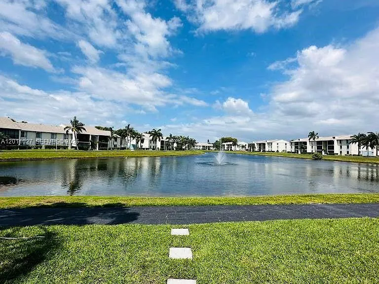 1110 Green Pine Blvd #C1 — Photo 18