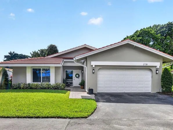2738 DEER CREEK KELLY BROOKE Lane, Deerfield Beach, FL 33442