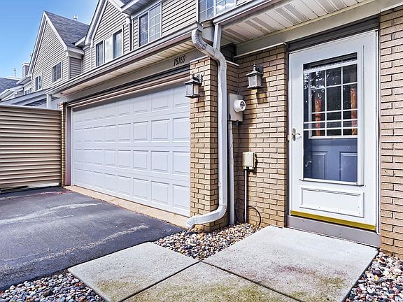 2nd image of 18169 Settlers Way