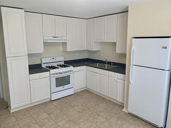 3rd image of 1808 Joanna Ave