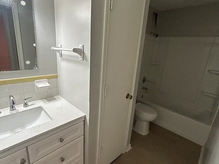 101 N Hill N Dale St #11 — Photo 3