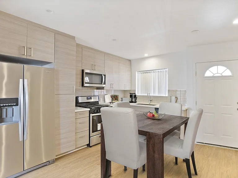 Citra Apartments — Photo 10