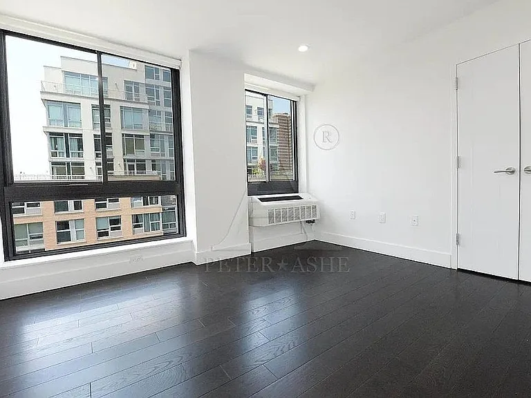 2183 3rd Ave #203 — Photo 7