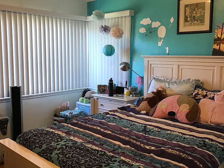 4638 Blackthorne Ave — Photo 38
