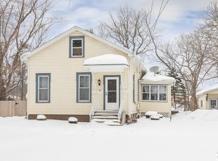 24 North St, Bristol, IL