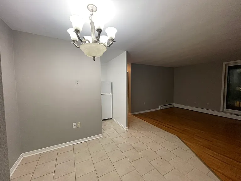 240 Commissioners Rd W #12 — Photo 6