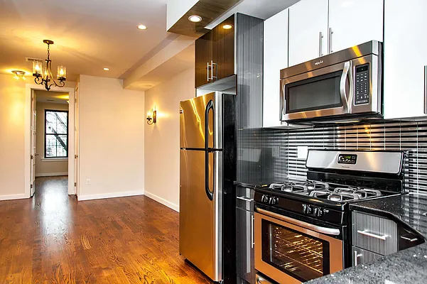 Rented by Nooklyn NYC LLC | media 51