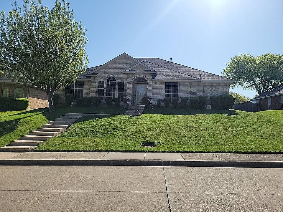 1st image of 540 N Parks Dr