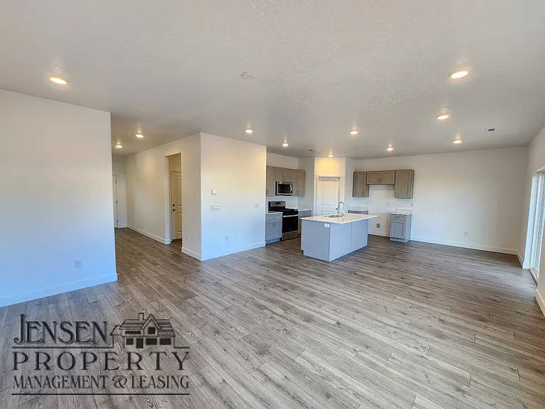 1530 S Wagon Box Way — Photo 5