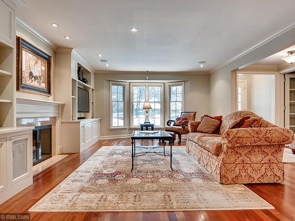 3rd image of 137 Holly Rd