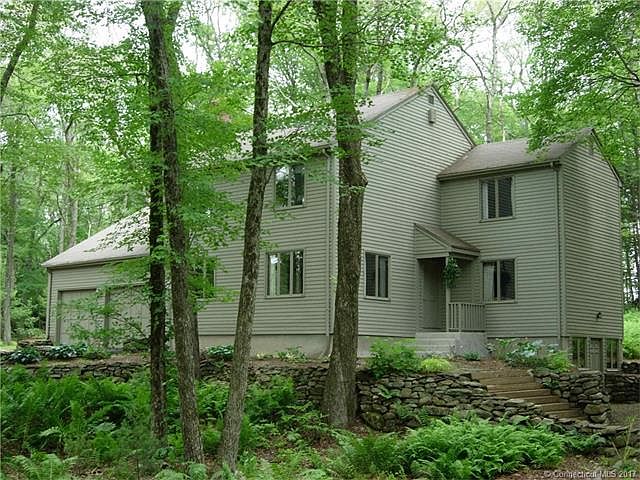 1st image of 19 Candlewood Dr