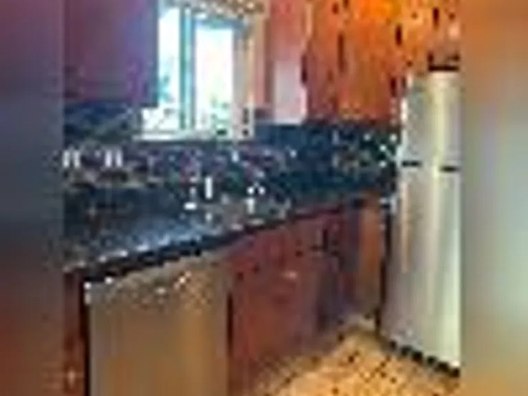 920 Castlewood Dr — Photo 16