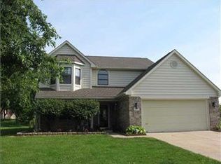 450 Meadowlark Dr, Whiteland, IN