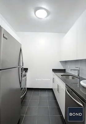 Rented by Bond New York | media 4