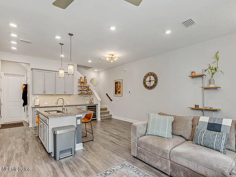 11475 Surfline Ct — Photo 15