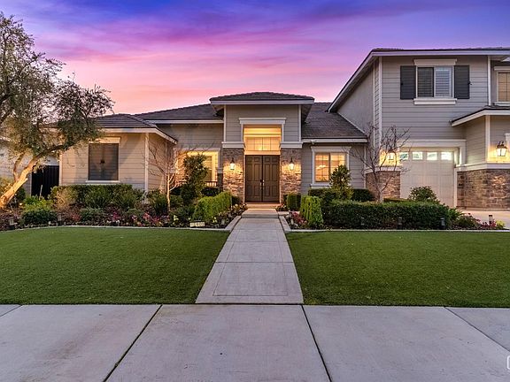 2nd image of 3409 Botanical Dr