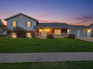 1528 Mary Ln, Celina, OH 45822