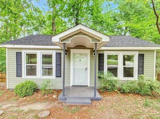 426 Academy St, Laurens, SC 29360