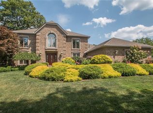 19029 Heritage Trl, Strongsville, OH