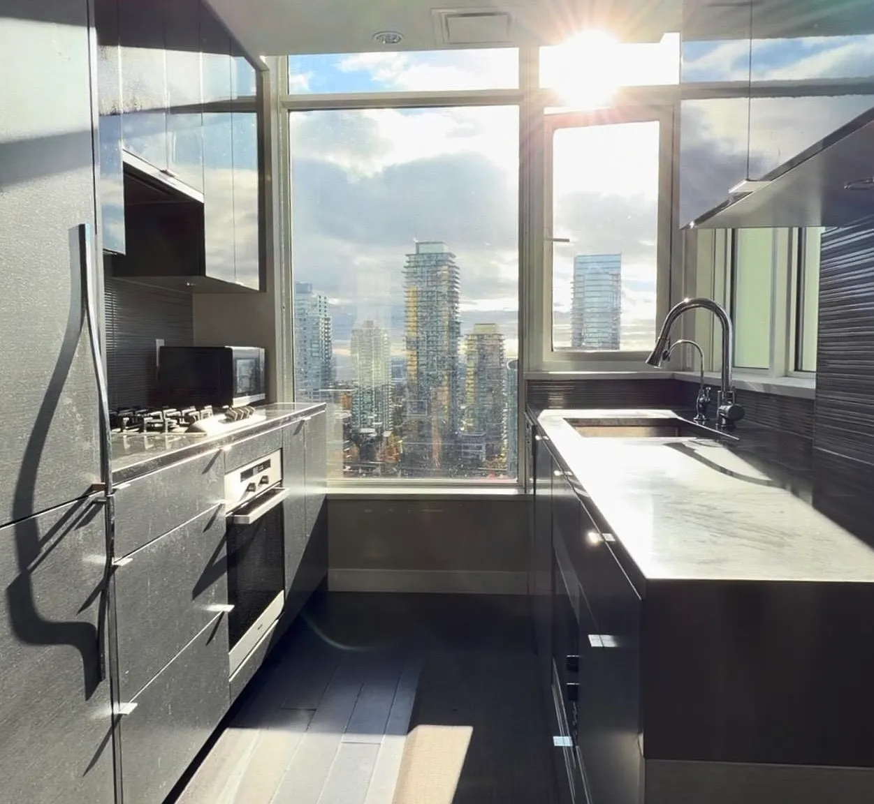 1 bed, 620 sqft, $2,350 — Photo 1