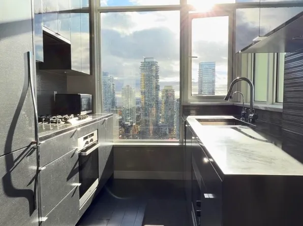 4508 Hazel St #24XX, Burnaby, BC V5H 0E4