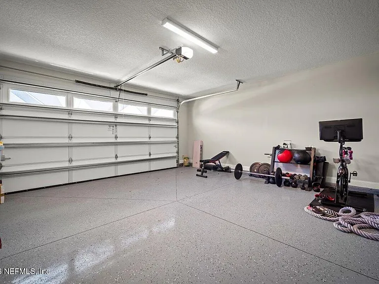 11358 Newtonian Blvd — Photo 31