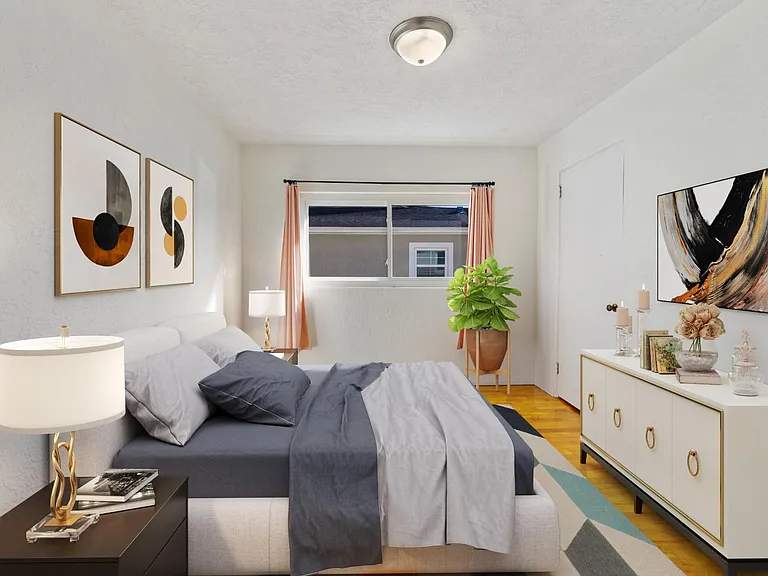 1652 Berkshire Ave — Photo 7