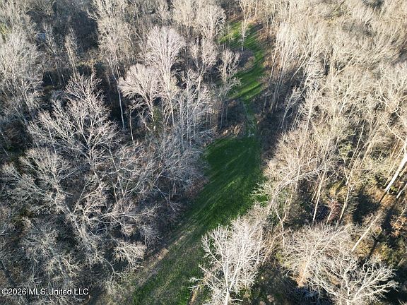 3rd image of 2484 Freeman Rd