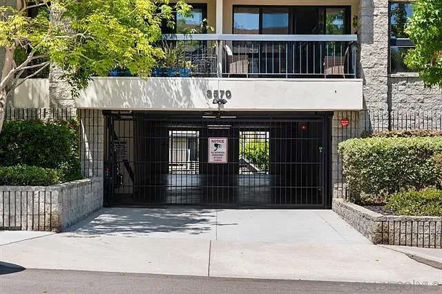 3560 1st Ave #12 — Photo 3