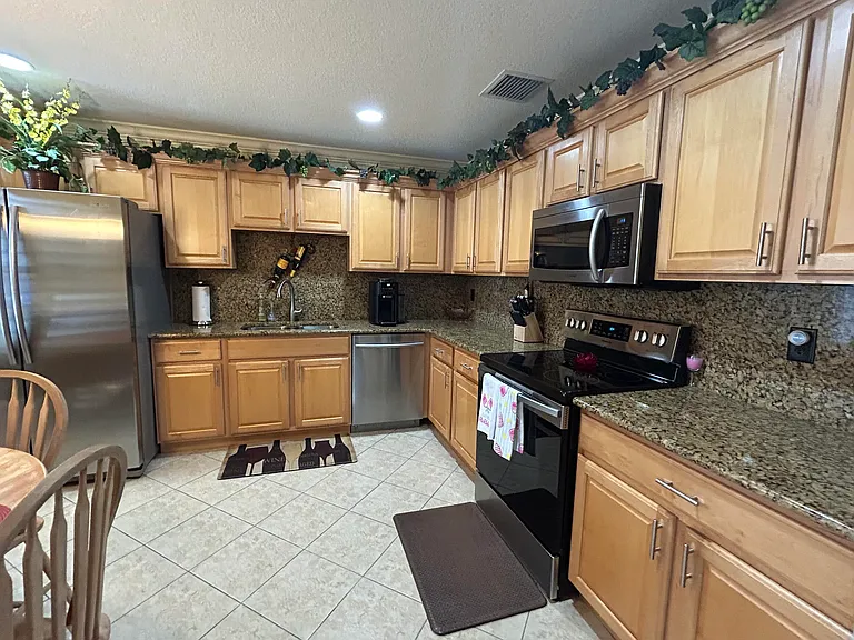 10470 Pelican Dr — Photo 15