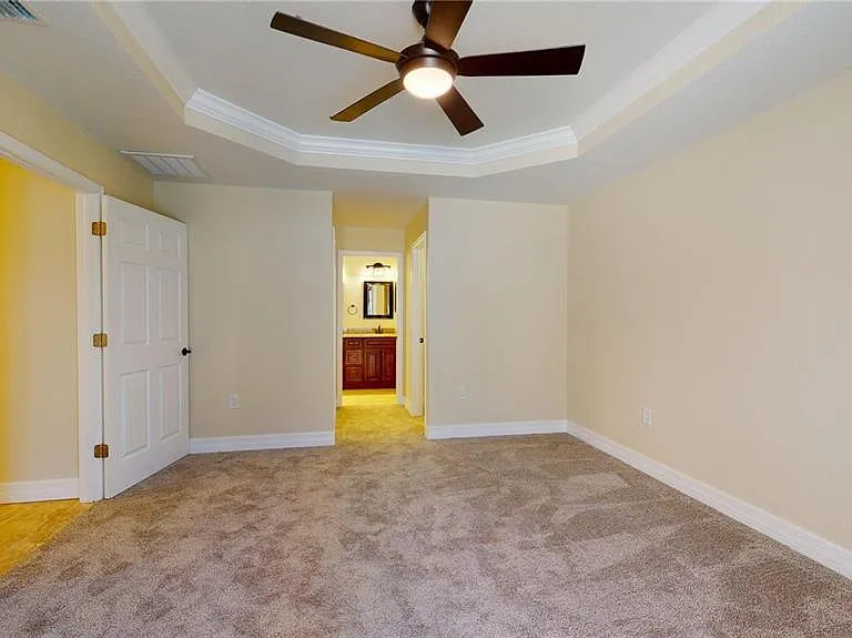 4851 Kennett St — Photo 48
